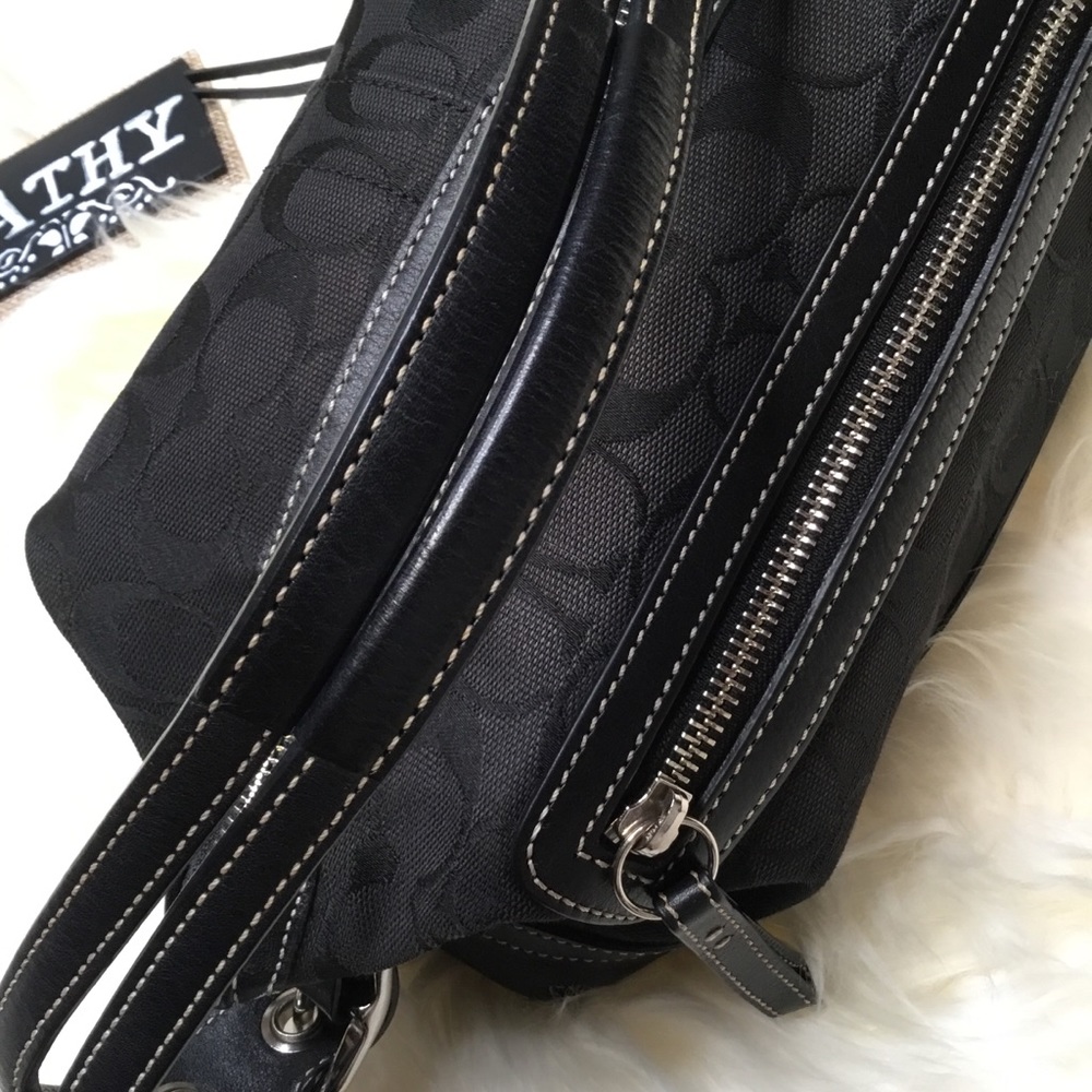 🚫𝕊𝕆𝕃𝔻🚫Authentic Black Coach Hobo Bag - Picture 6 of 8